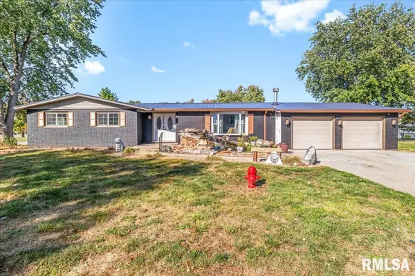 1224 COMMANCHE RD, Auburn, IL 62615