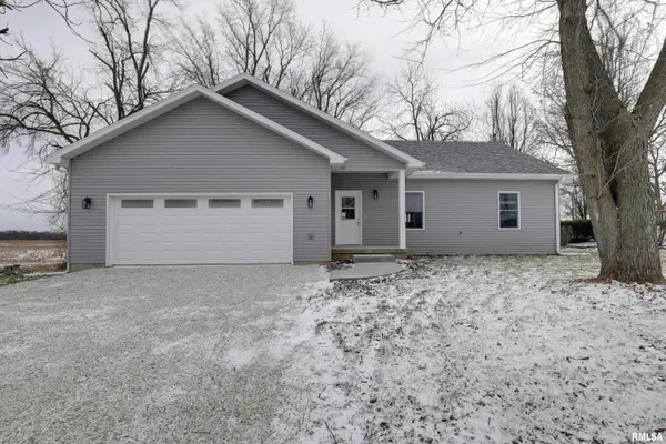 406 N MAIN ST, Payson, IL 62360