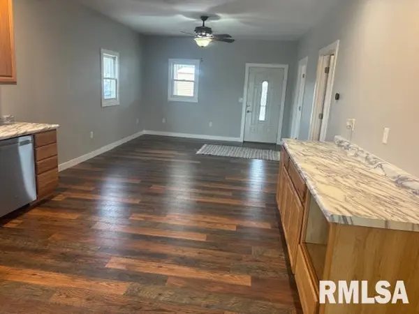 205 E MAIN ST, Hettick, IL 62649
