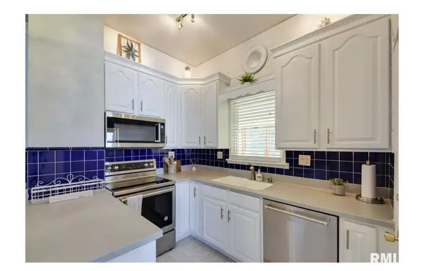 209 E MAIN ST, Biggsville, IL 61418