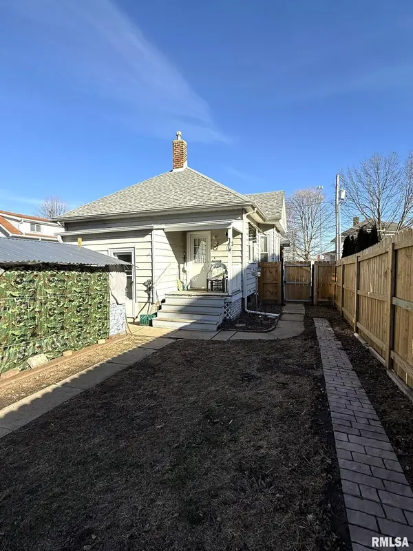 103 Johnson Pyle DR, Altona, IL 61414