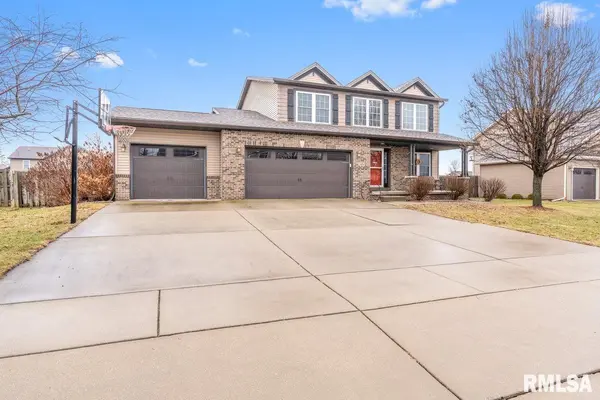 1606 Chriswell Gardens ST, Chatham, IL 62629