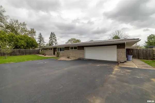825 S 24TH ST, Quincy, IL 62301