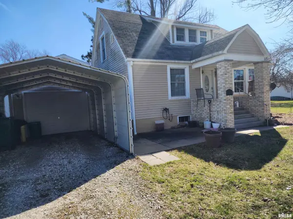 225 N VAN BUREN ST, Blandinsville, IL 61420