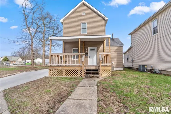 1722 N PEORIA RD, Springfield, IL 62702