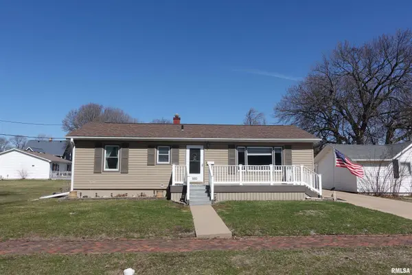 667 Benard ST, Galesburg, IL 61401