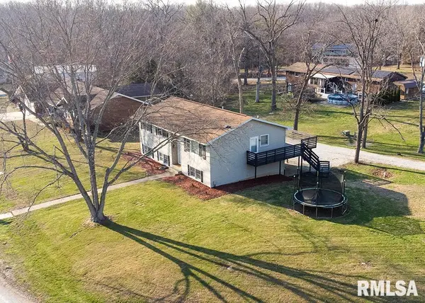 15047 N COLONY LN, Effingham, IL 62401