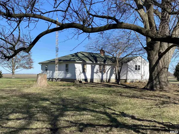 124 E Prairie ST, Broadwell, IL 62634