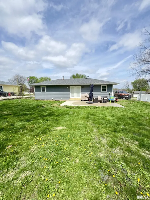 512 MAGNOLIA ST, Payson, IL 62360