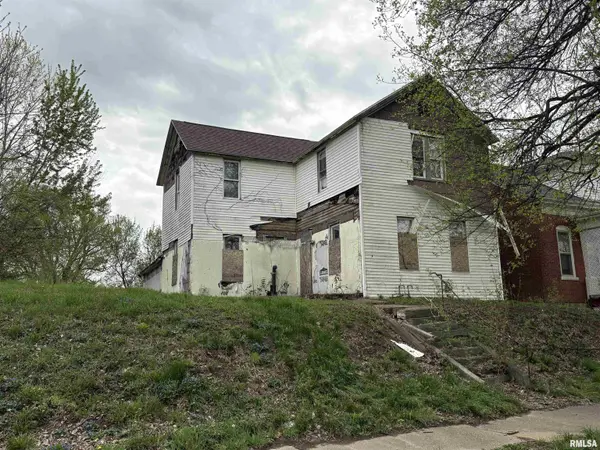 530 MONROE ST, Quincy, IL 62301