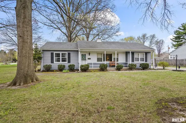 146 CIRCLE DR, Springfield, IL 62703