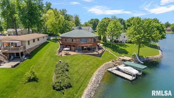 825 POPLAR DR,  Petersburg,  IL 62675