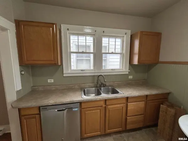1003 S 21ST ST, Quincy, IL 62301