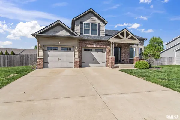 1613 Chriswell Gardens ST, Chatham, IL 62629