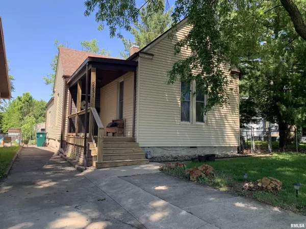 2231 JEFFERSON ST, Quincy, IL 62301