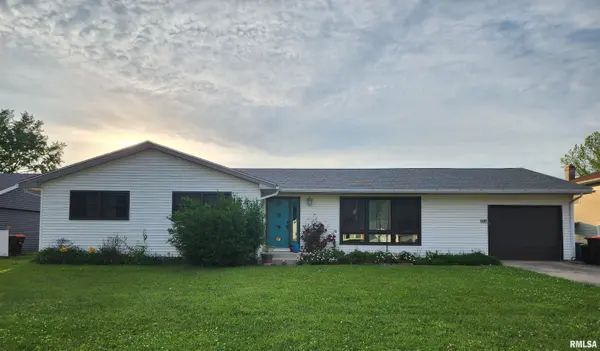 1519 RUTLEDGE DR, Lincoln, IL 62656
