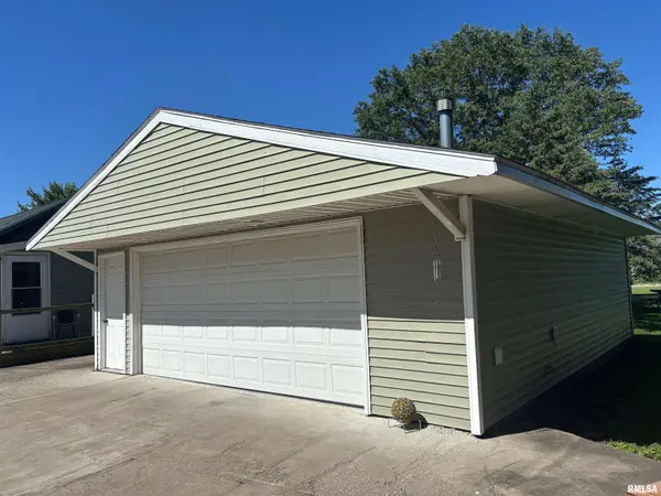 209 W C ST, Alpha, IL 61413