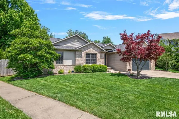 202 HUNTINGTON RD, Chatham, IL 62629