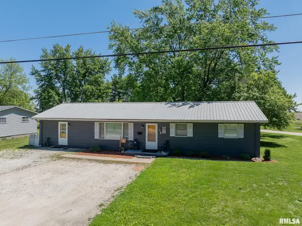 302 S EAST ST, Abingdon, IL 61410