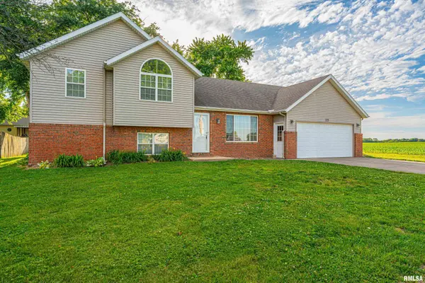 215 GERALDINE ST,  Green Valley,  IL 61534