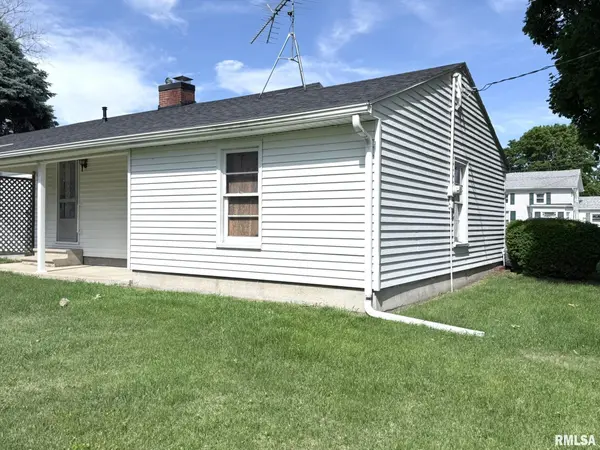 410 S Irvine ST, Kirkwood, IL 61447