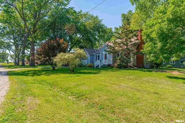 101 Lanterman ST, Elkhart, IL 62634