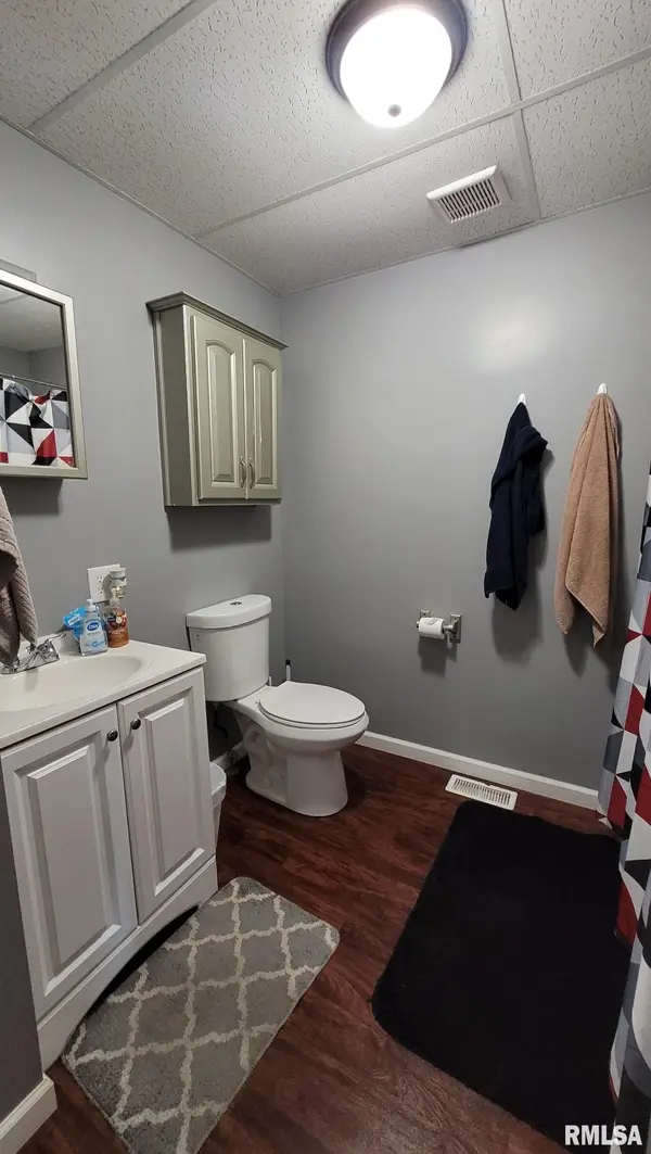 205-207 W PERKINS ST, Payson, IL 62360