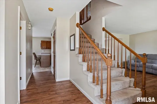 405 EAGLE RIDGE DR, Chatham, IL 62629