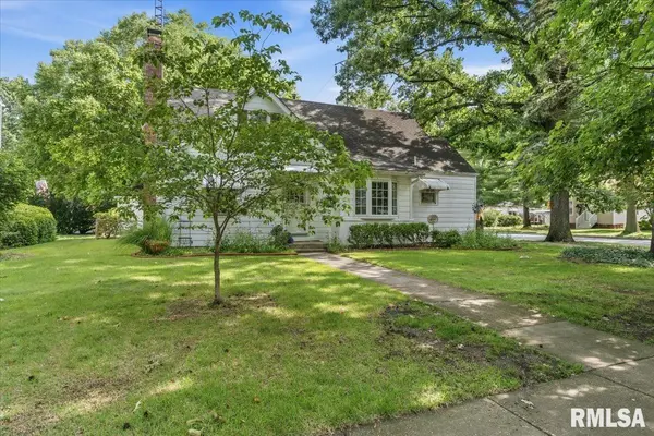 1501 COOK ST, Springfield, IL 62704