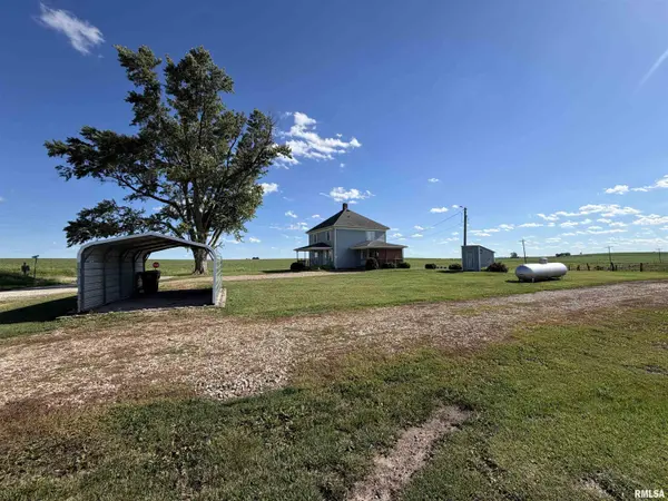 2558 E County Highway 17 HWY, Avon, IL 61415