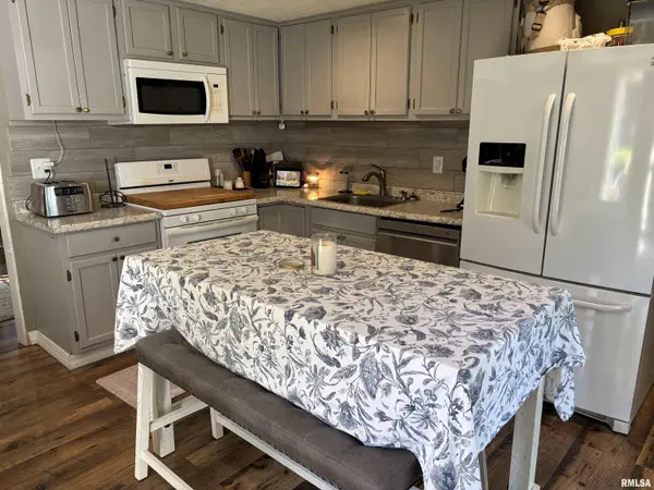 307 BITTERSWEET ST, Payson, IL 62360