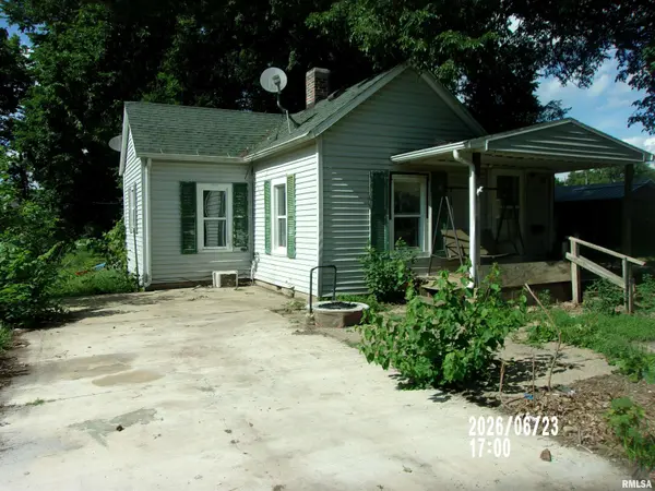 919 W NORTH ST, Clinton, IL 61727-6