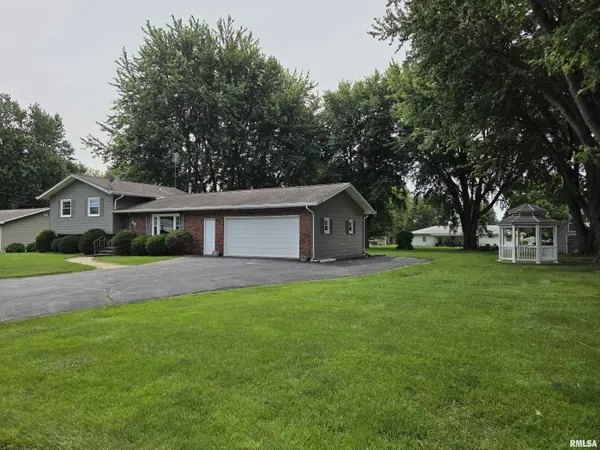 212 CALIFORNIA AVE, East Galesburg, IL 61430