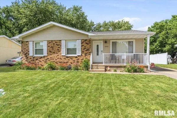2913 SELKIRK RD, Springfield, IL 62702