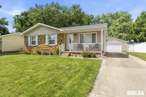 2913 SELKIRK RD, Springfield, IL 62702