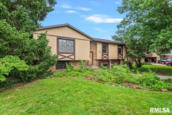 39 Covered Bridge Acres RD, Glenarm, IL 62536