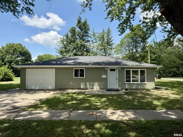 204 E ADAMS ST, Abingdon, IL 61410