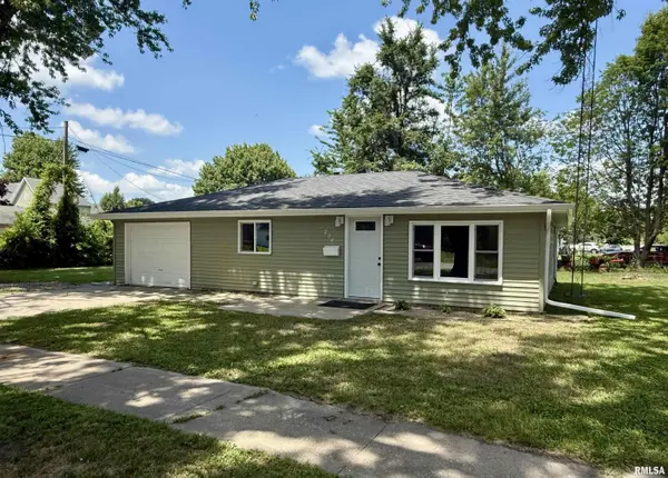 204 E ADAMS ST, Abingdon, IL 61410