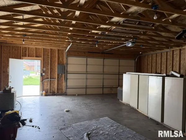 2133 E North Grand AVE, Springfield, IL 62702