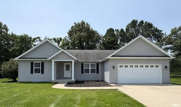 6005 CHANDLER DR, Carterville, IL 62918