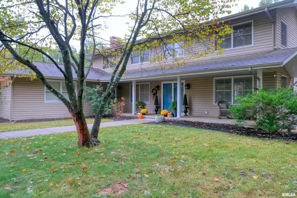 2605 W KENT DR, Carbondale, IL 62901