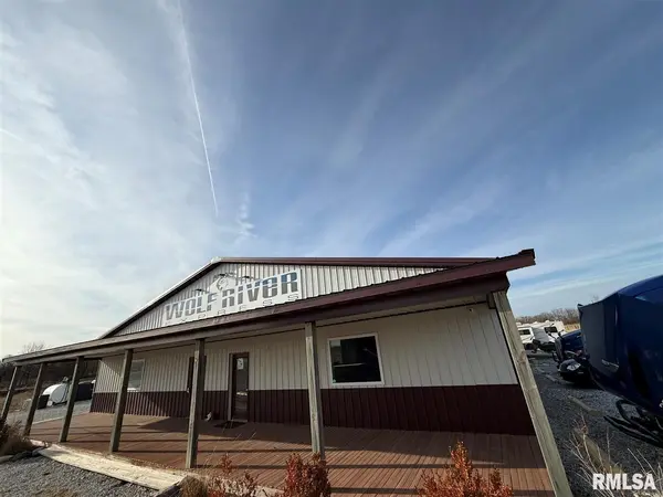 8440 US HWY 136 HWY, Colchester, IL 62326