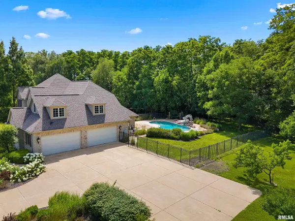 4851 SHERIDAN RD, Groveland, IL 61535