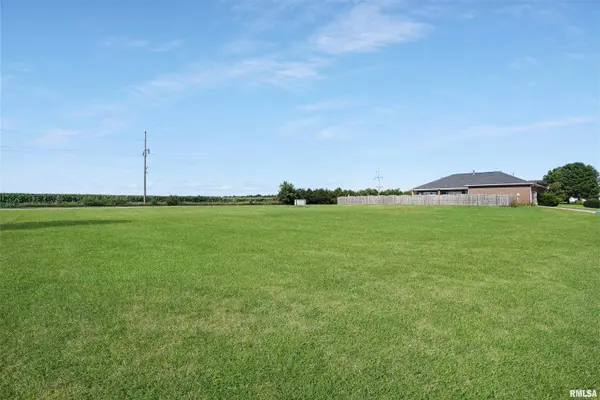 1705 W FIELDSTONE ST, Chillicothe, IL 61523