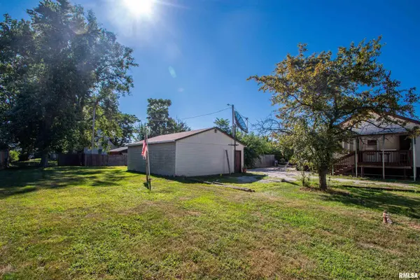 1615 W ANTOINETTE ST, Peoria, IL 61605