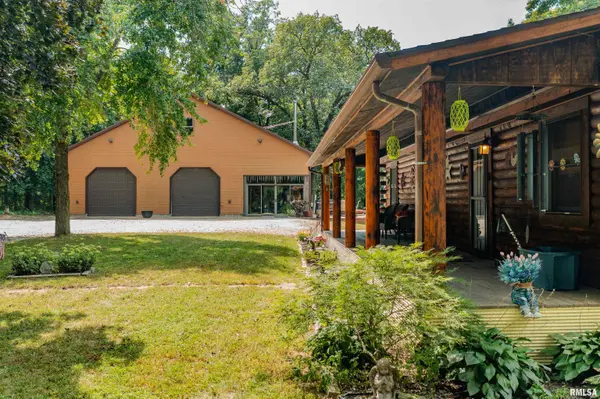 1101 County Road 950 N, Bath, IL 62617