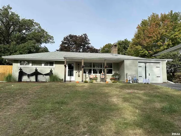 840 RAVINE CT, Canton, IL 61520