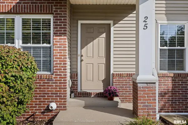 11217 N OAKWOOD DR #25, Peoria, IL 61614