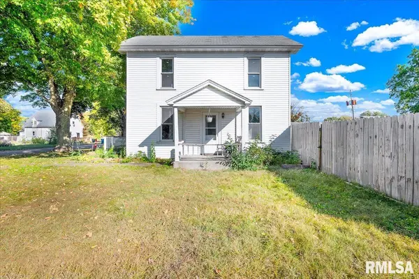 202 N GRIFFIN ST, Armington, IL 61721