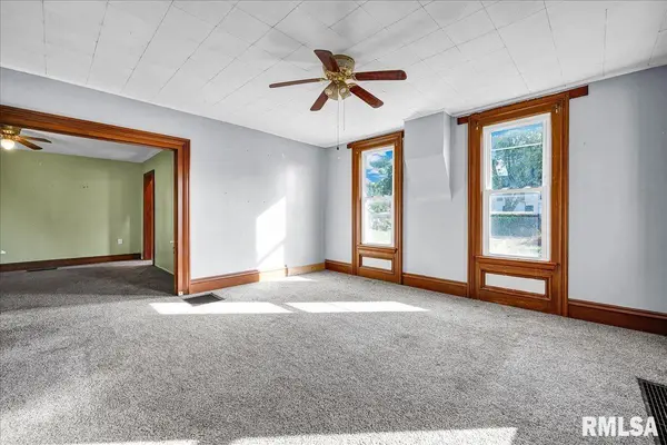 202 N GRIFFIN ST, Armington, IL 61721